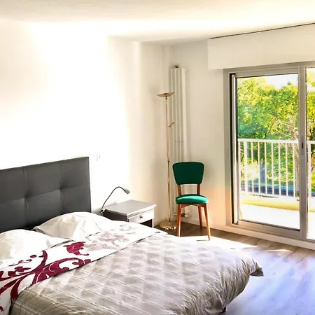 Nice Bright Apartment With Balcony * Mandelieu