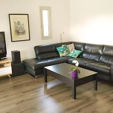 Nice Bright Apartment With Balcony Apartment *